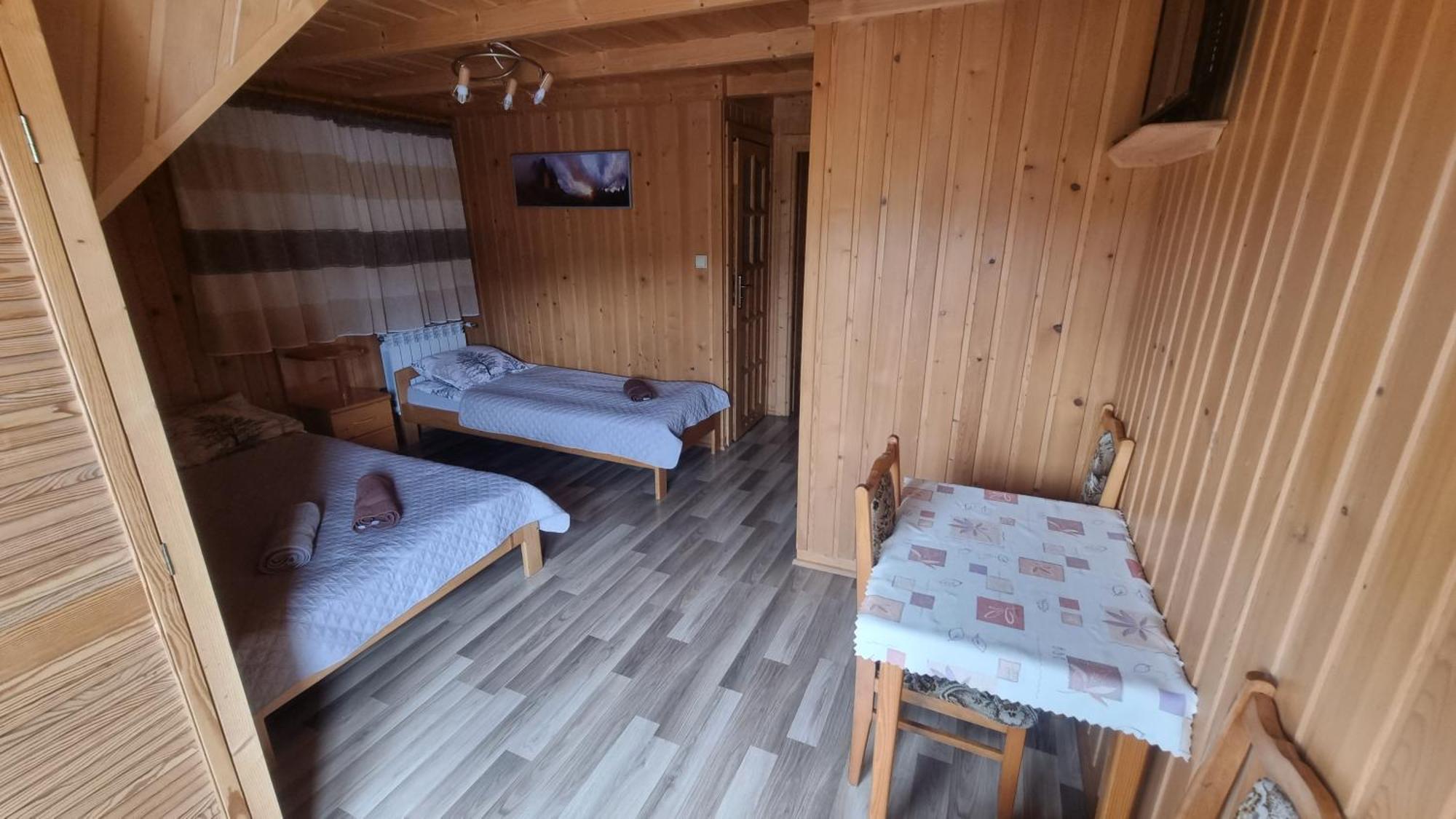 Pod Grusza Guest House Dzianisz ภายนอก รูปภาพ