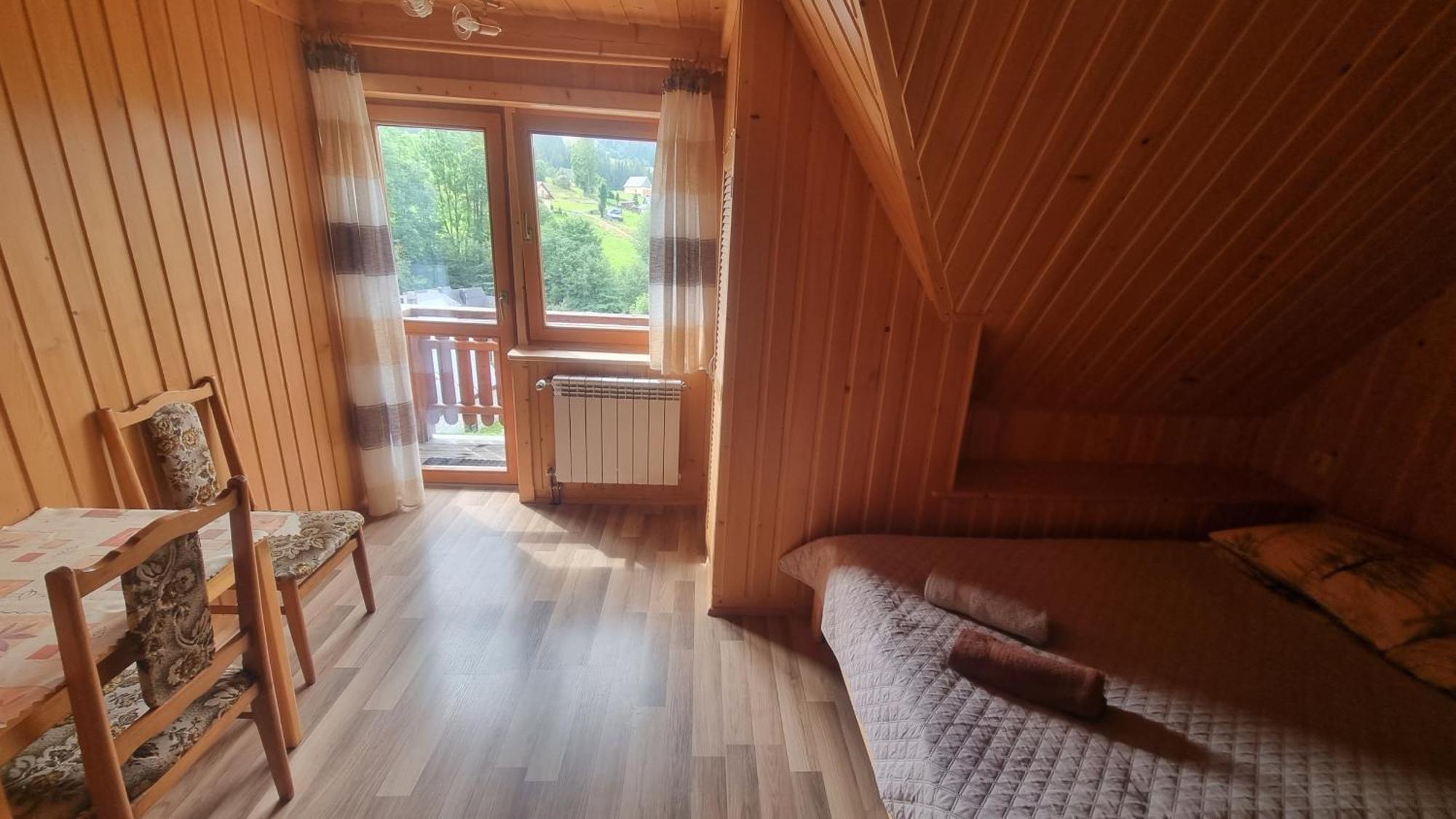 Pod Grusza Guest House Dzianisz ภายนอก รูปภาพ